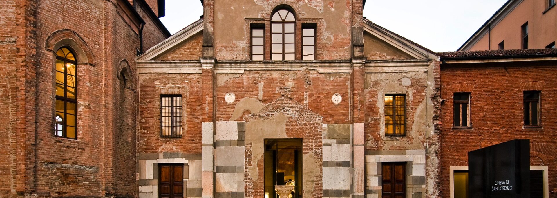 Facciata della chiesa di San Lorenzo a Cremona